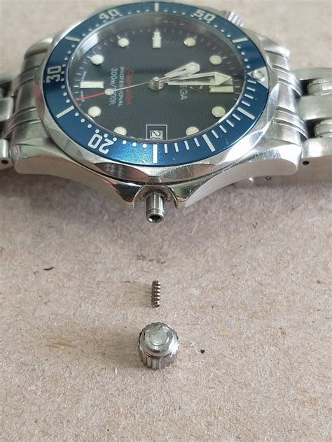omega seamaster crown problem